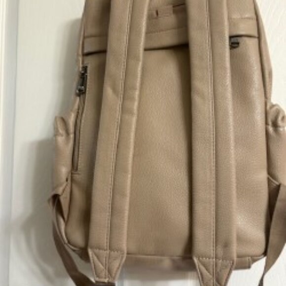 Lug-VL Hatchback Backpack- Sand - EUC with matching Bobsled main image 4